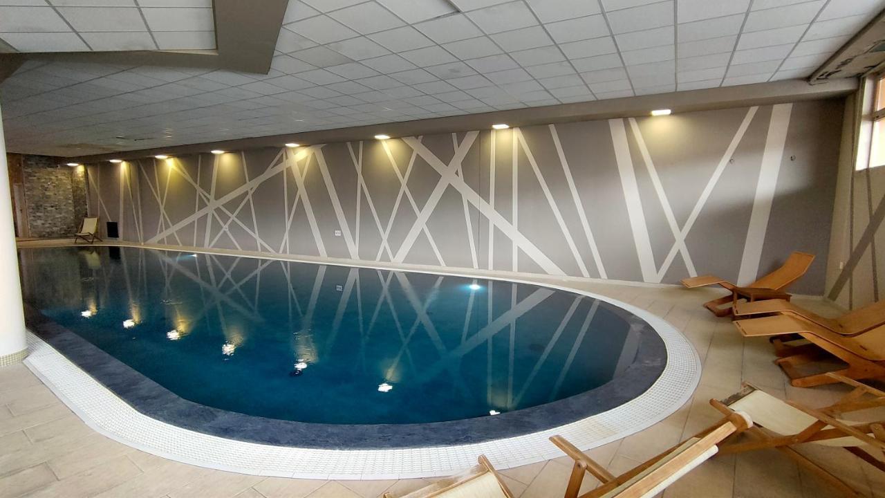 Savoia Resort Бардонеккія Екстер'єр фото